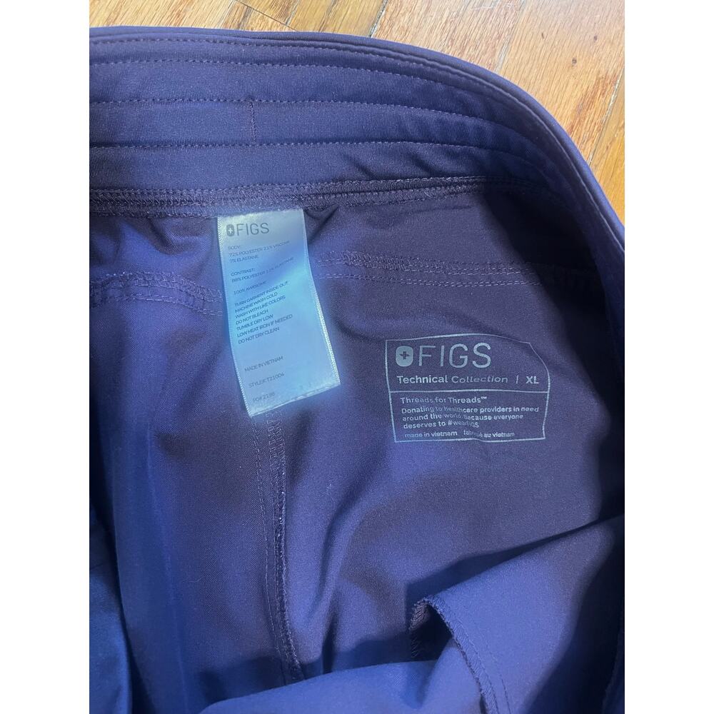 FIGS Kade Cargo Scrub Pants Deep Plum | XL - Picture 4 of 4